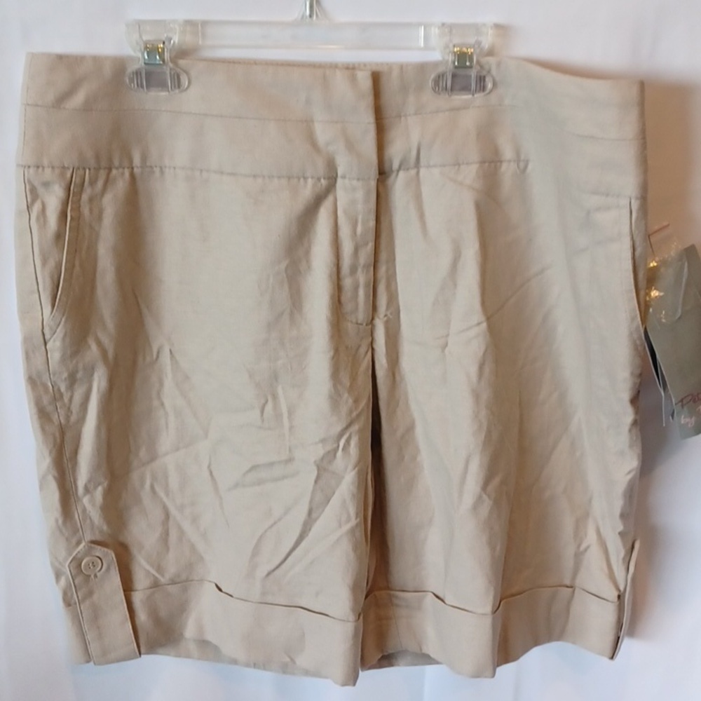 Dalia collection short, stretch Linen, Cuffed, tan, pockets